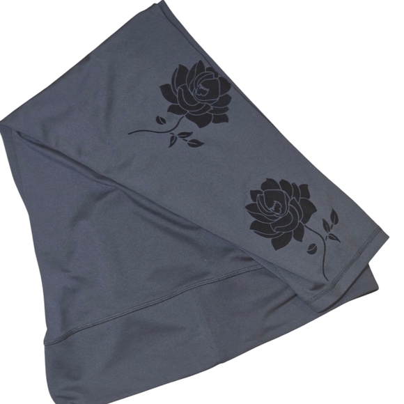 ZYIA Active Ankle Black Rose Leggings SIZE 20 - Picture 2 of 7